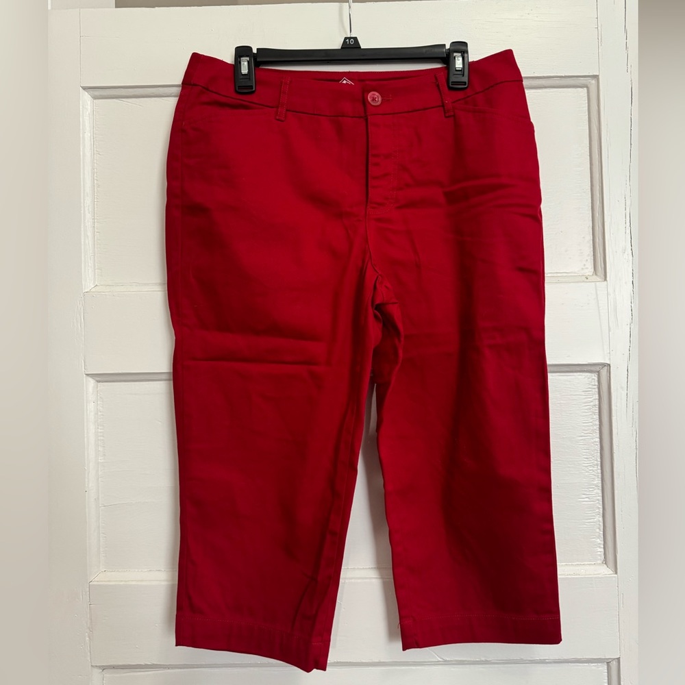 Women’s St John Red Capris Size 12